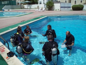 Pool Training dive courses packages Dive and Course Packages P1016117 300x225